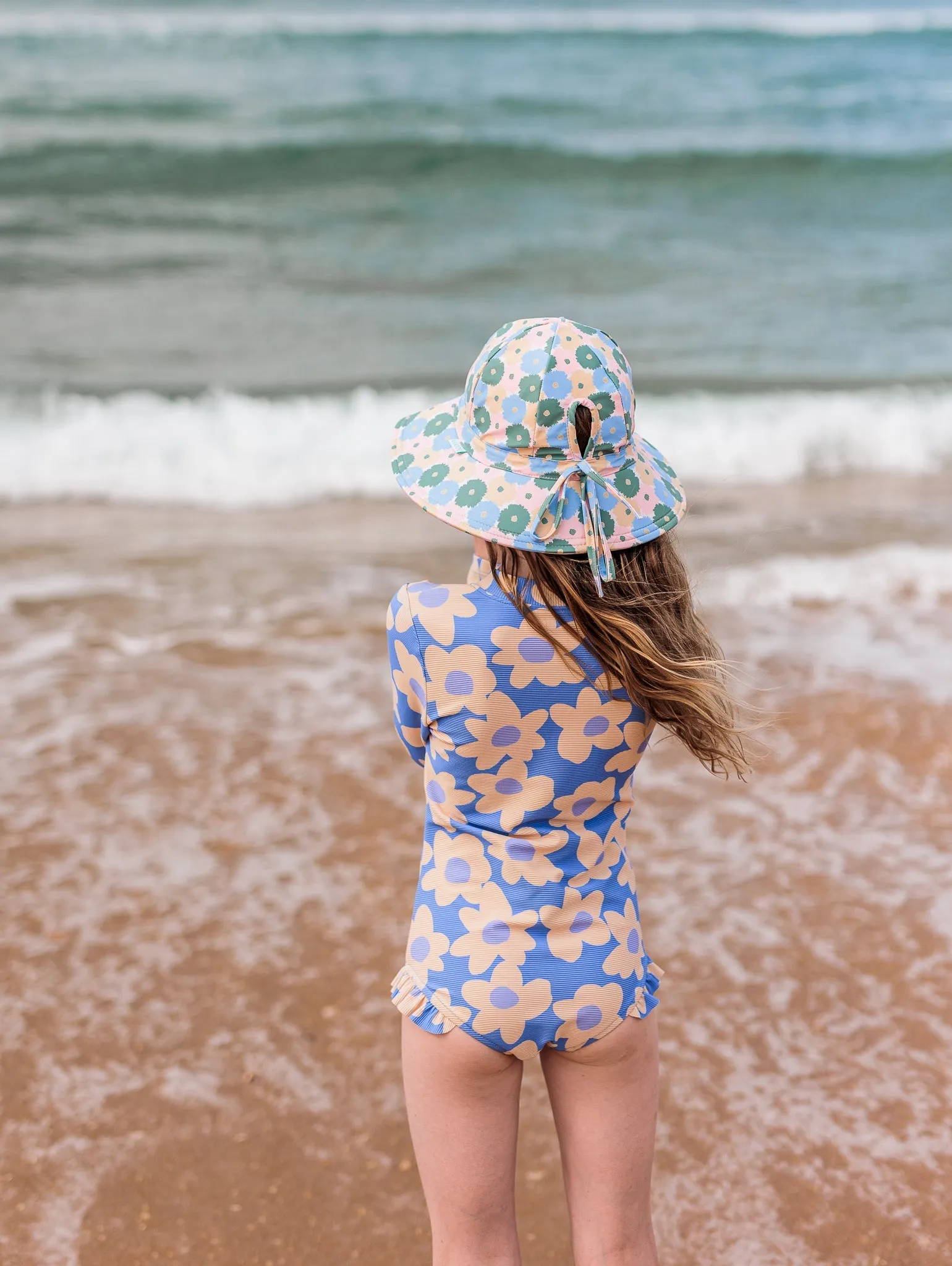 Full Bloom Wide Brim Swim Hat