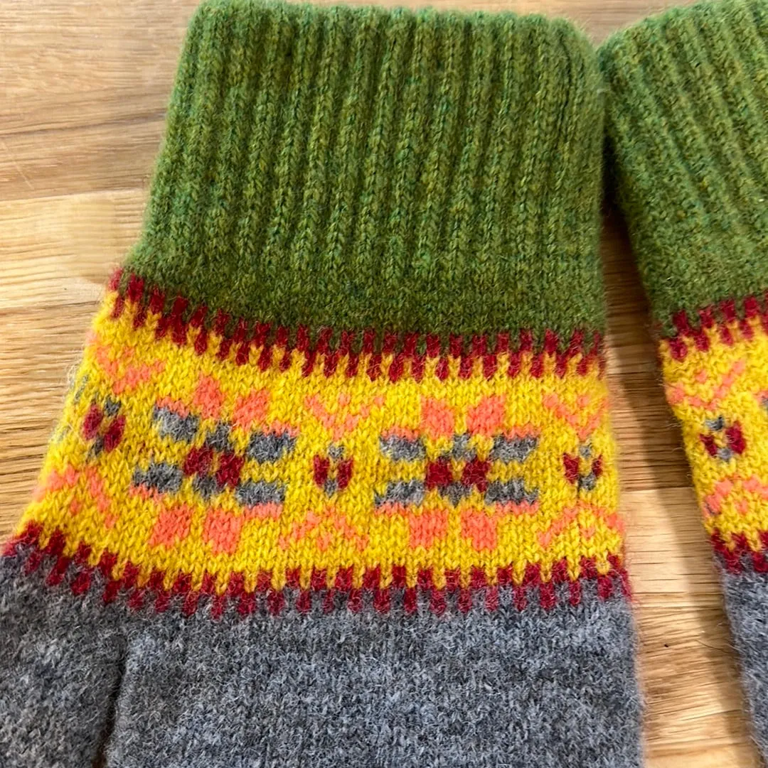 Green Grove Weavers Islay Gloves In Harvest & Flannel