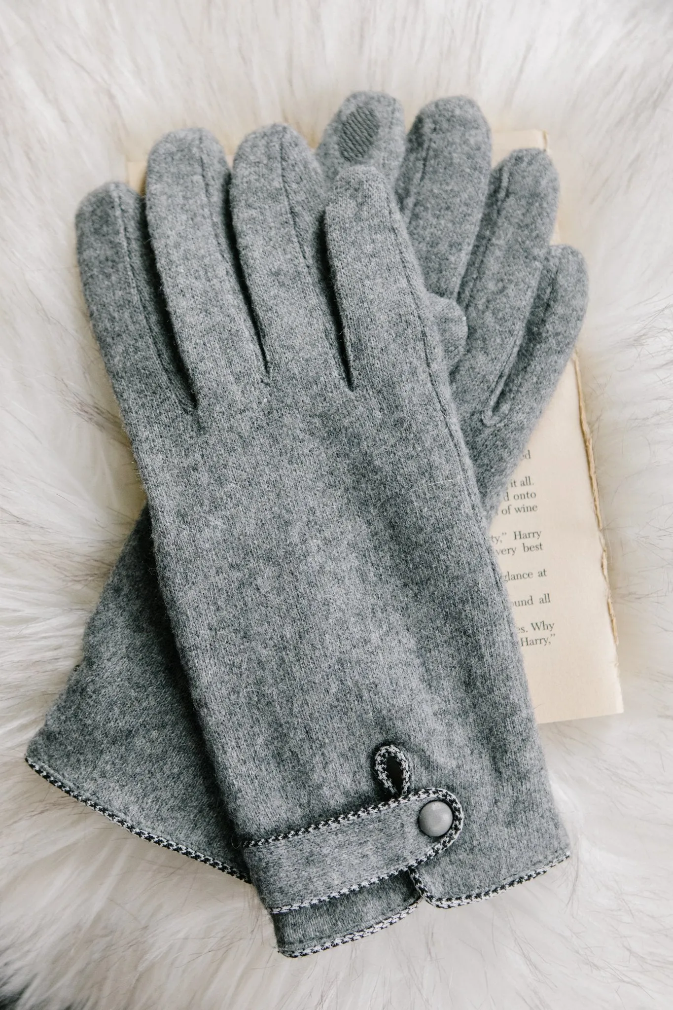 Keepin' Warm Gray Wool Gloves