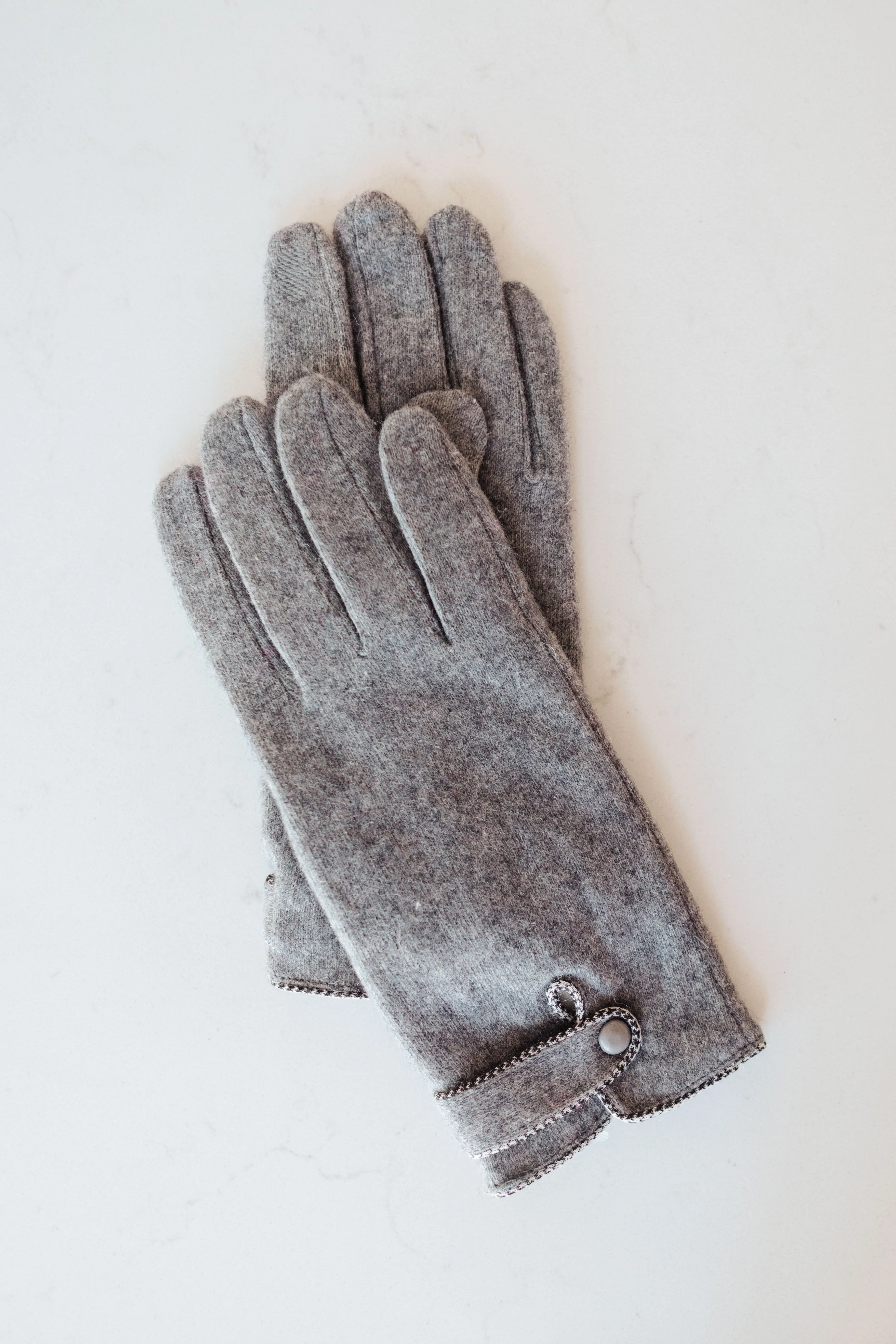 Keepin' Warm Gray Wool Gloves