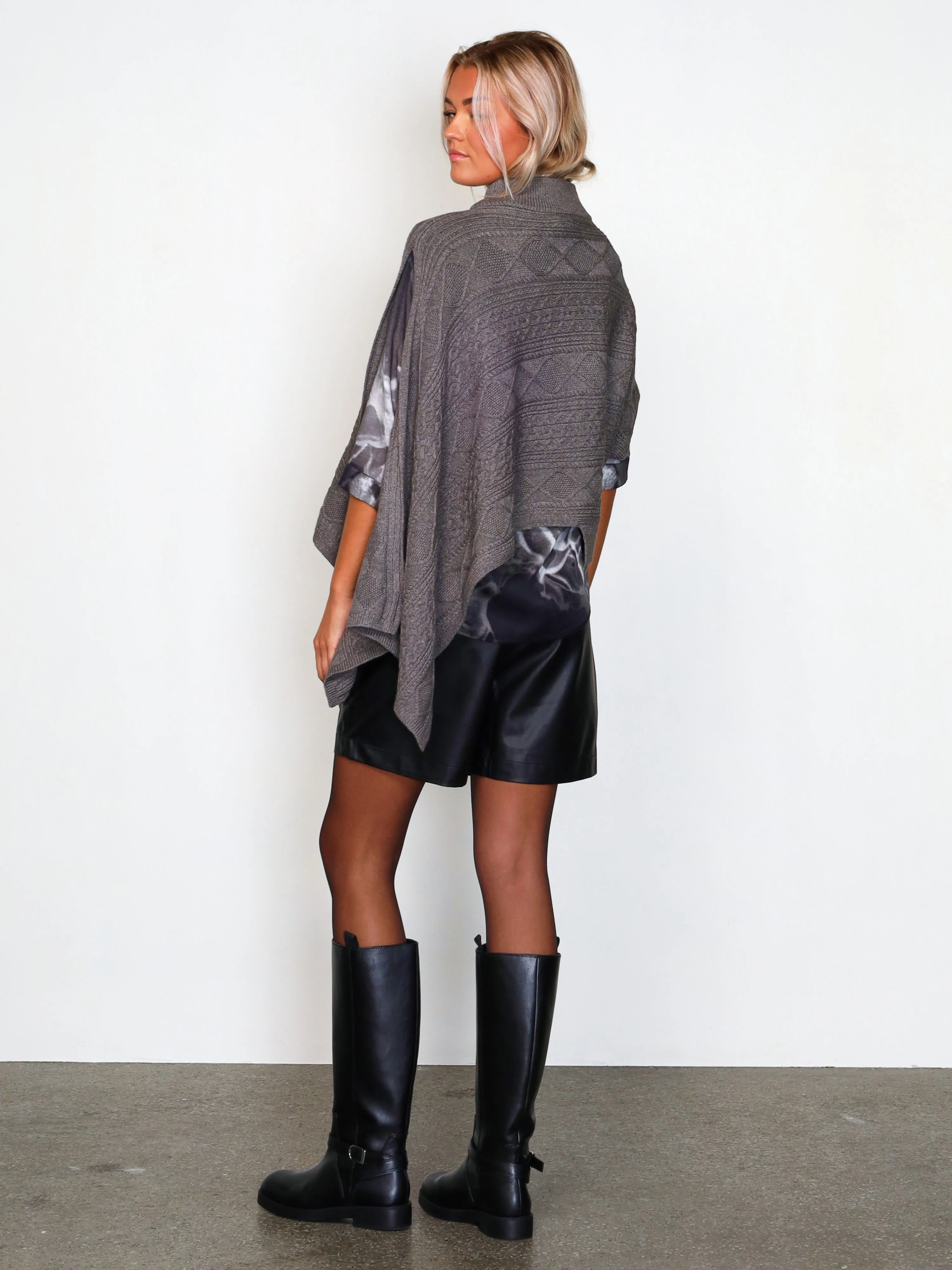 VILNA knit poncho - Statue melange