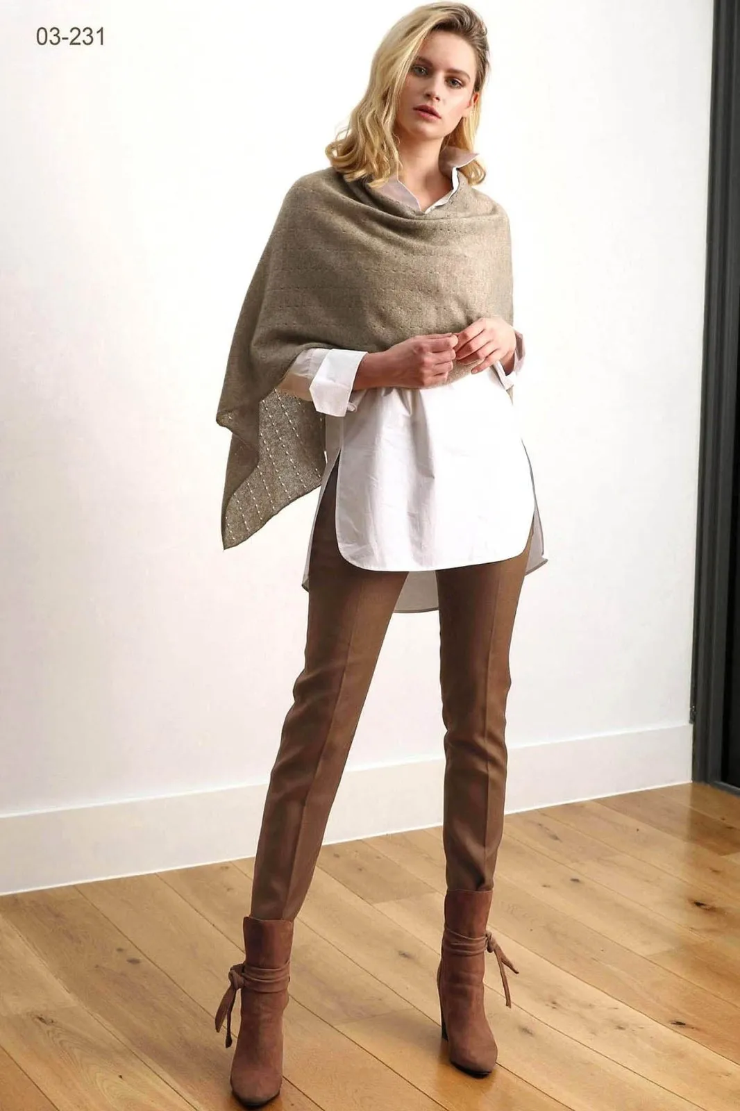 White cashmere poncho Multiway